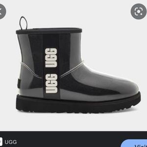 Selling my Black Ugg Rain Boots